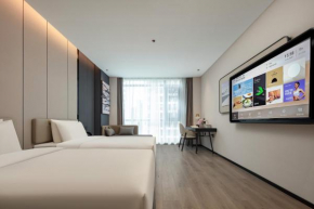Atour Hotel Jiangmen Huayin Plaza